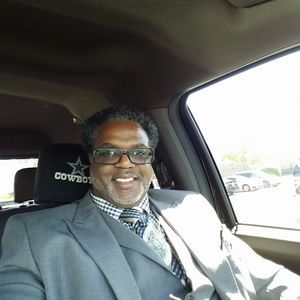 Meet your Posher, Louis